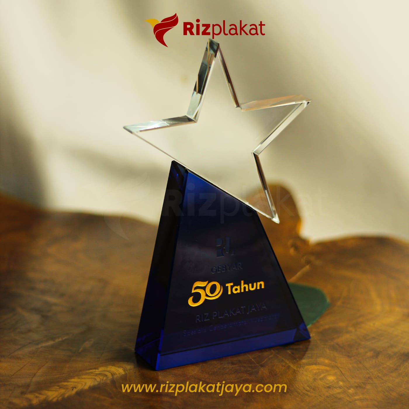 Plakat Kristal Bintang Eksklusif 