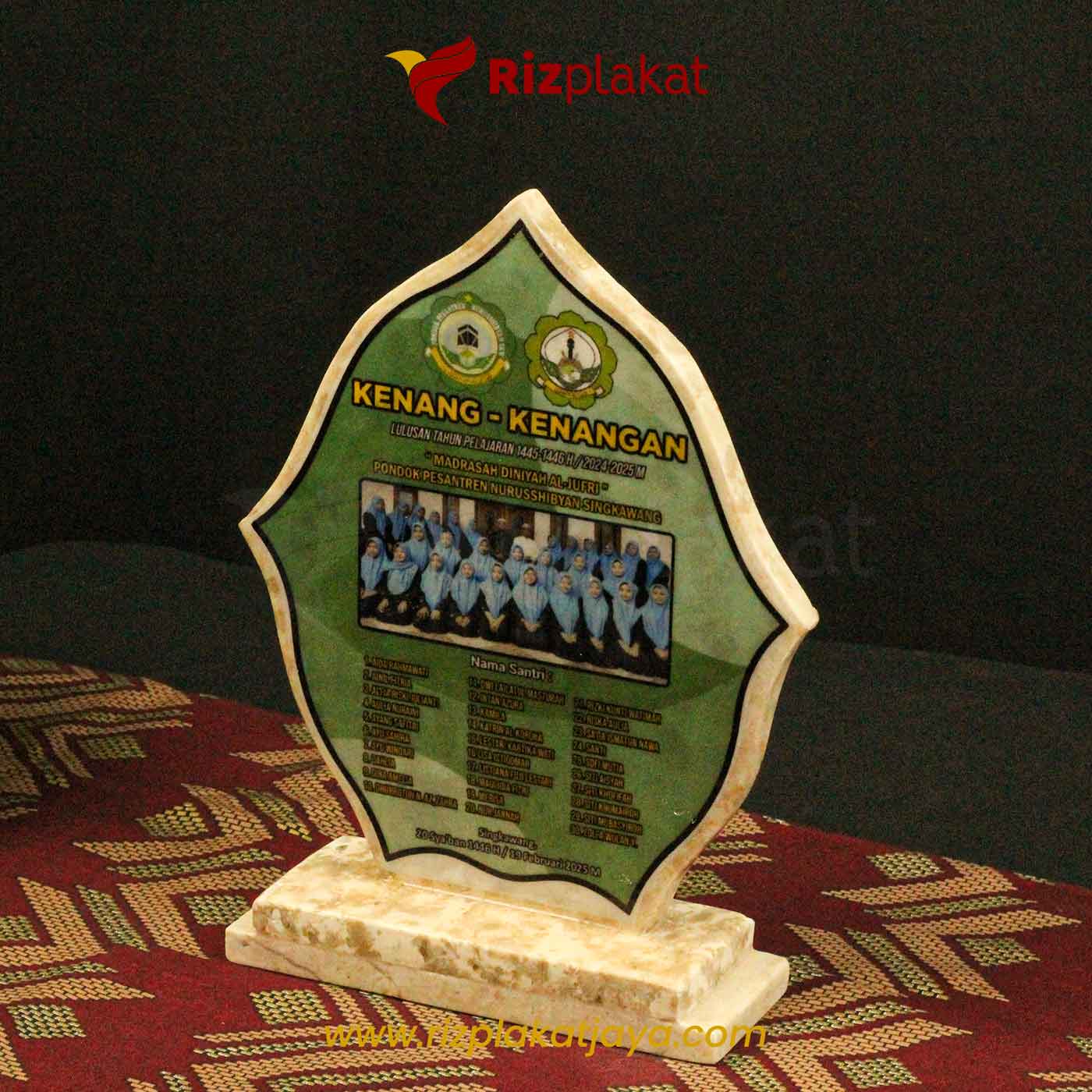 PLAKAT MARMER santri