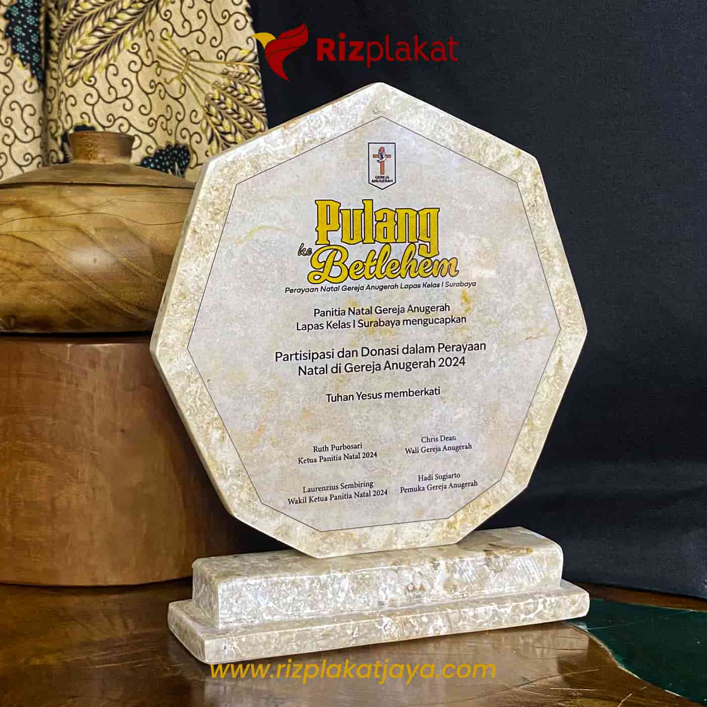 PLAKAT MARMER panitia natal